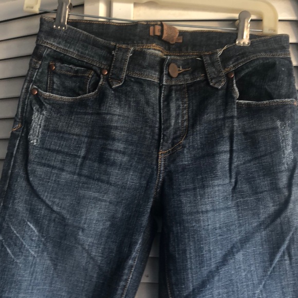 Arden B. Denim Blue Jeans. - Picture 2 of 3